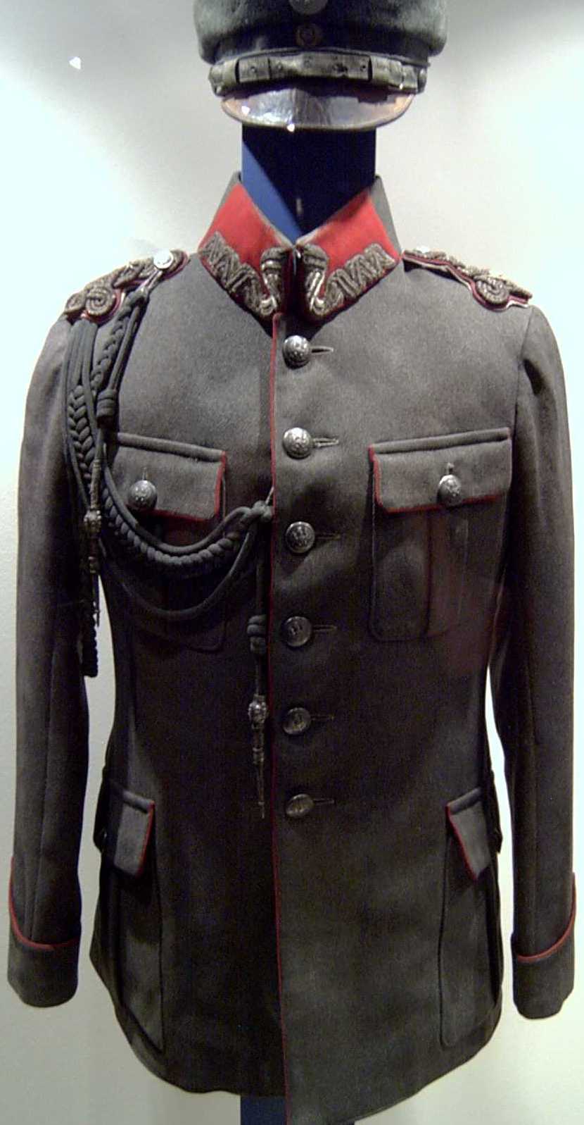 General Sosnikowski's uniform